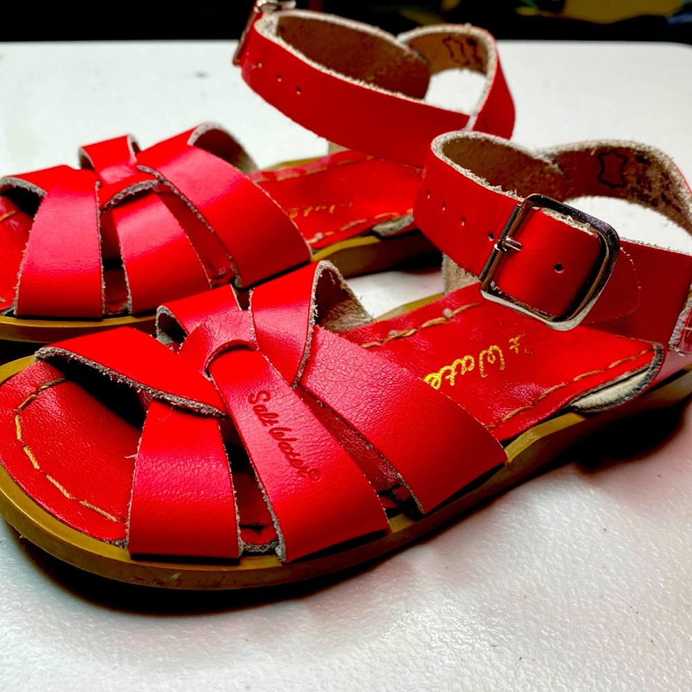 Salt Water sandals my daughter outgrew great condition! Size 9